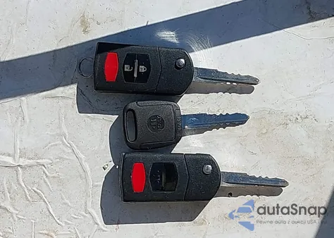 2011 Mazda Mazda3 S Sport from USA, damaged, VIN JM1BL1K63B1411347